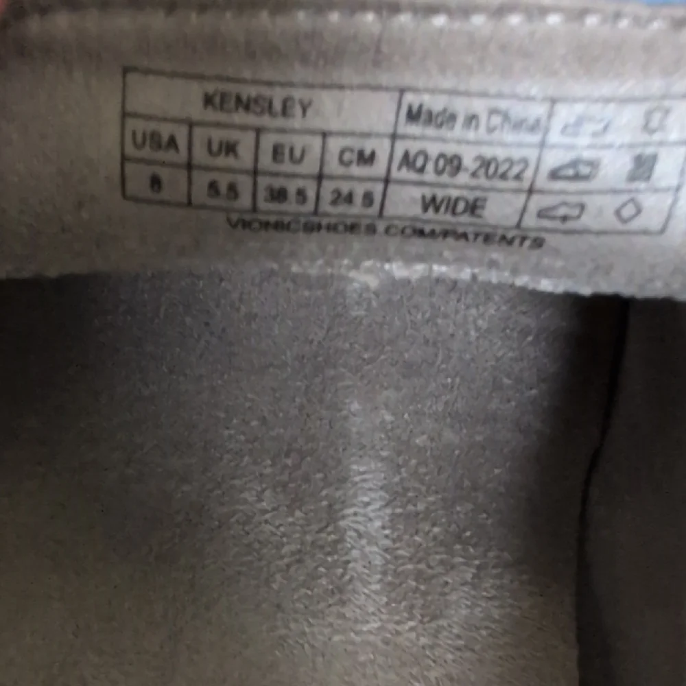 Women's Blue Loafers Size 8 - Picture 5 of 5